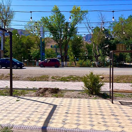 Tumar Guest House Naryn 外观 照片