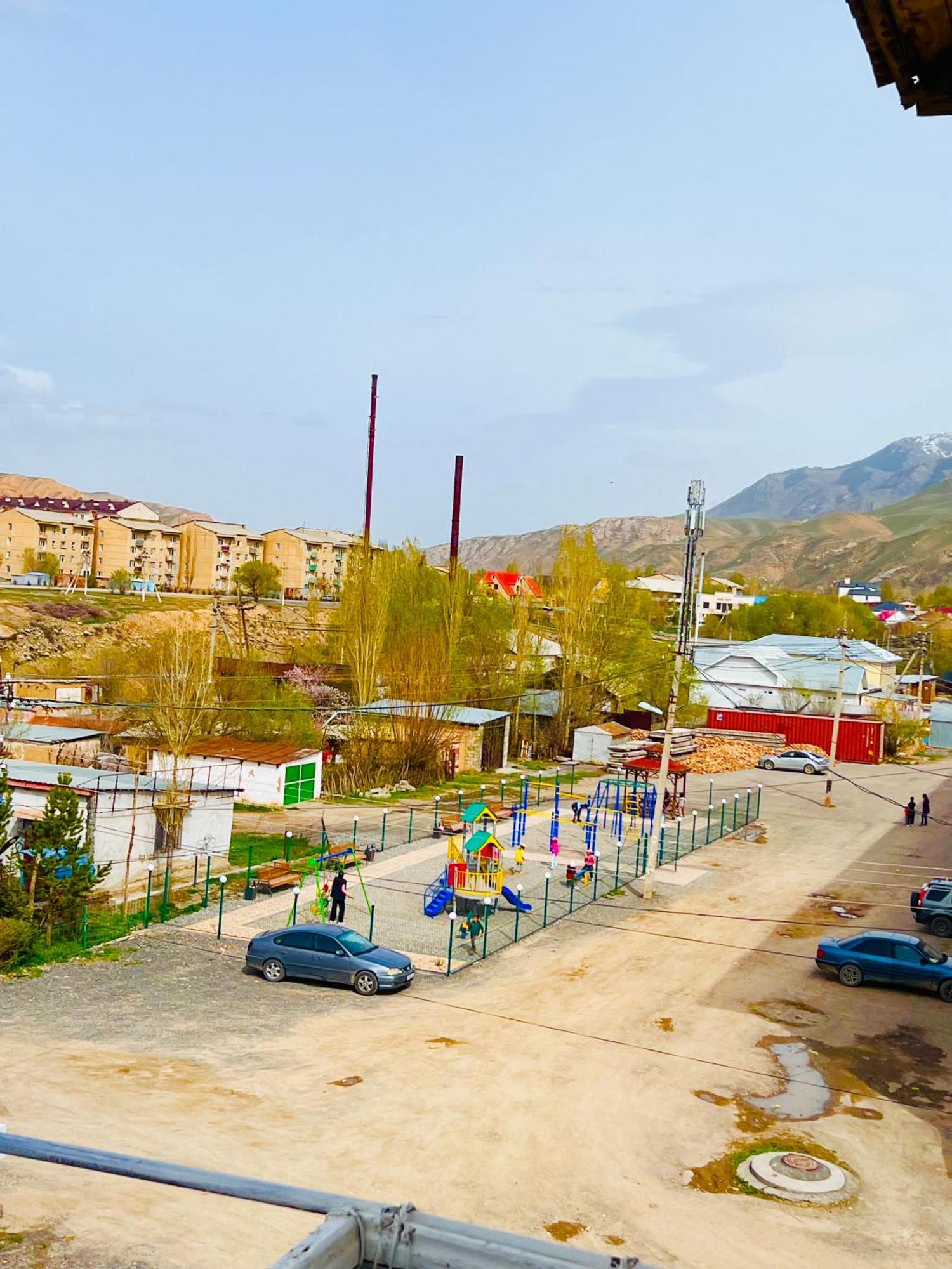 Tumar Guest House Naryn 外观 照片
